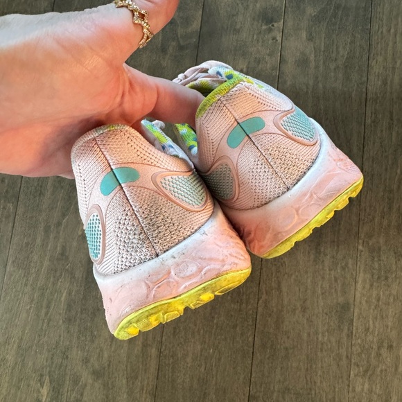 New Balance Women’s Fresh Foam 1080v12 Pink Lemonade Running Shoes Sz 9.5 - Picture 4 of 10